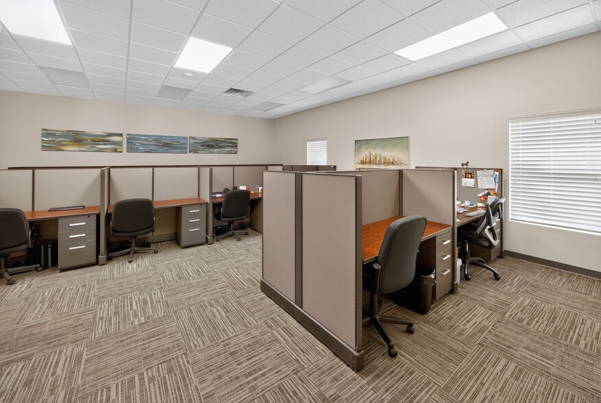 More Photos Of 842 Highway 466, Lady Lake Office For Lease