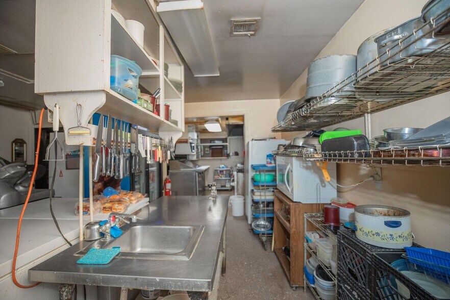 More Photos Of 105 Margaret Speight, Dadeville Restaurant For Sale