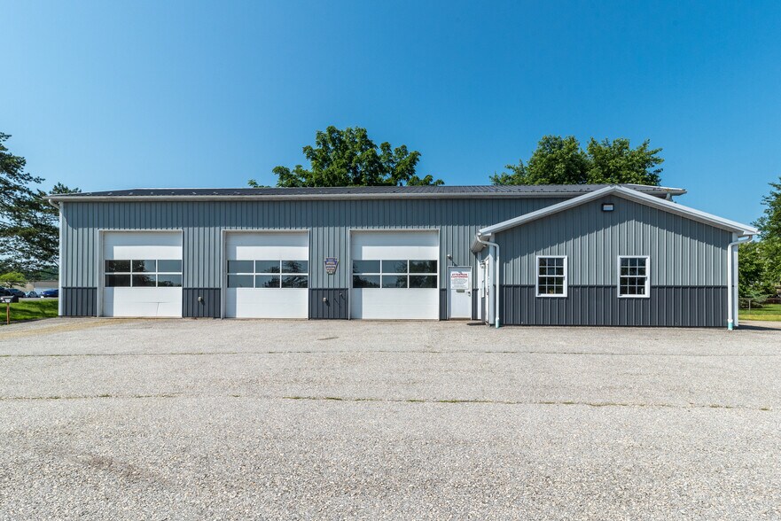 Primary Photo Of 386 Whartnaby Ave, Pottstown Auto Repair For Sale