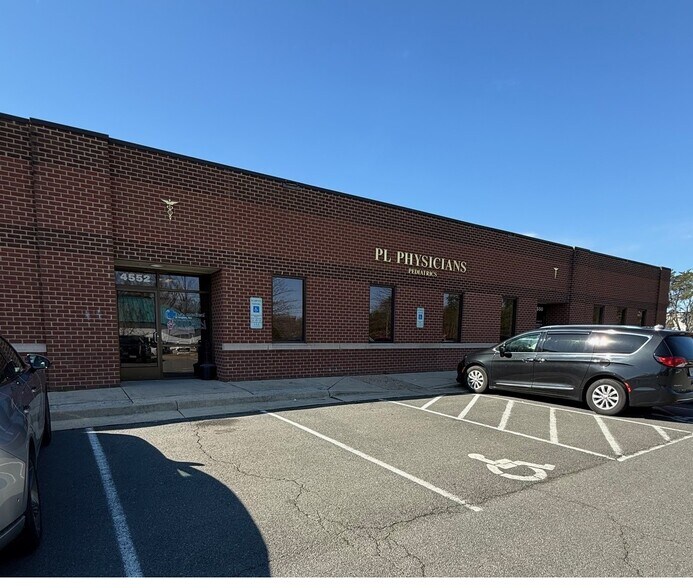 Primary Photo Of 4550-4552 Empire Ct, Fredericksburg Office For Sale