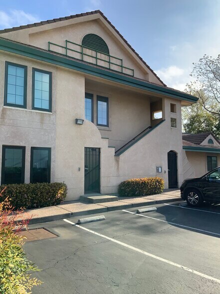 More Photos Of 480 St John St, Pleasanton Office For Lease