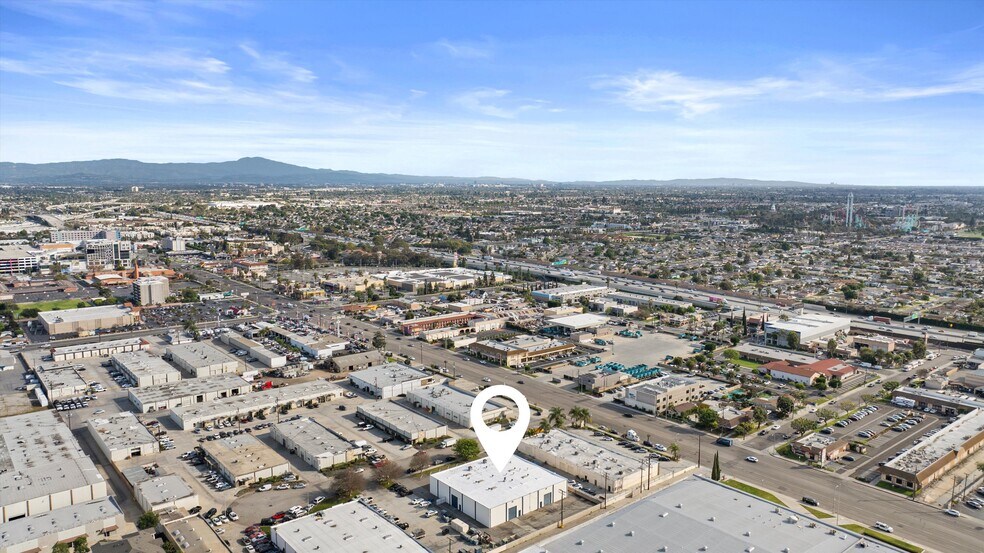 More Photos Of 6951 Oran Cir, Buena Park Warehouse For Lease