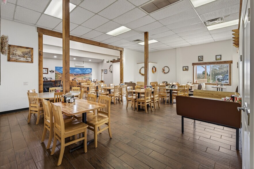 More Photos Of 545 S Main St, Camp Verde Storefront For Sale