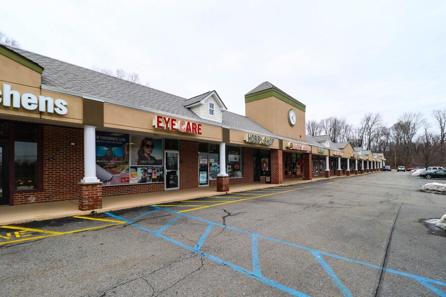 More Photos Of 240 US Highway 206, Flanders Restaurant For Lease