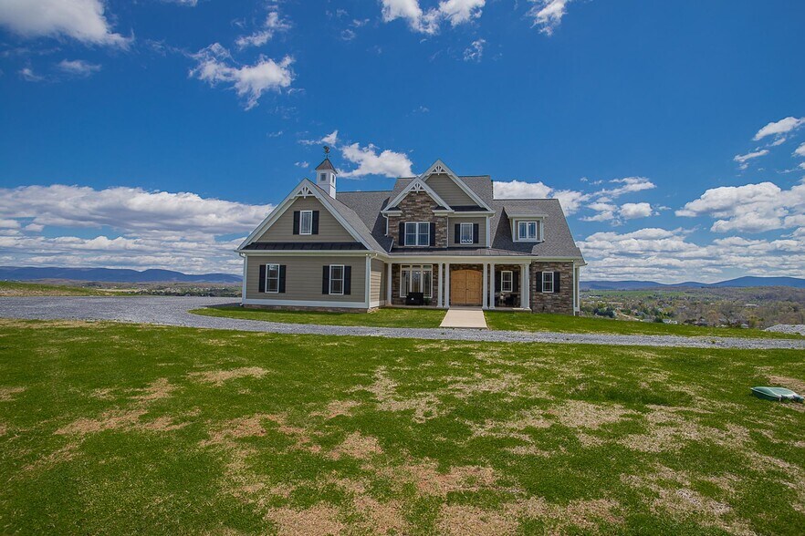 More Photos Of 243 Barrenridge rd, Staunton Specialty For Sale