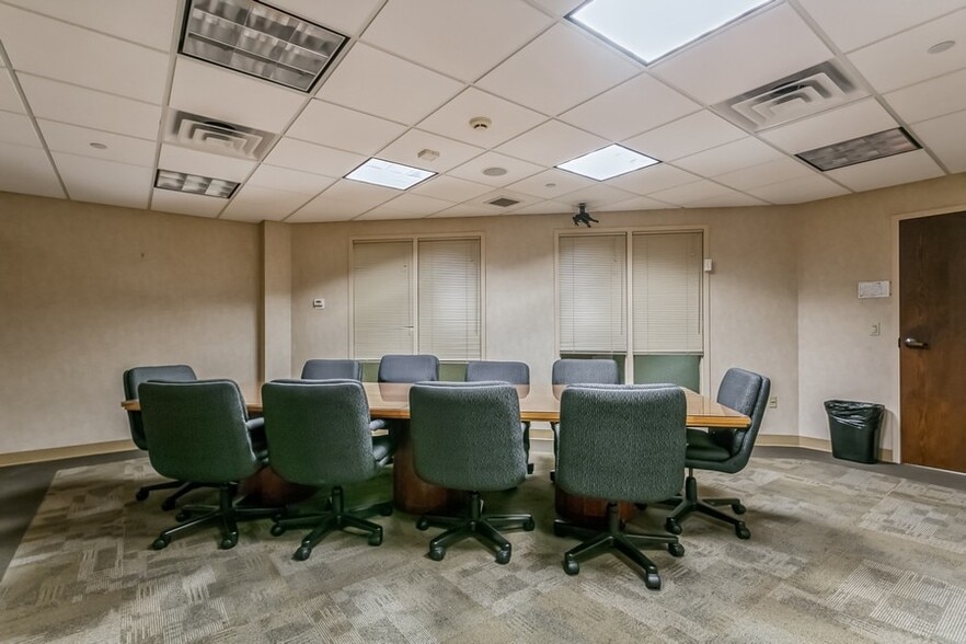 More Photos Of 159 Barnegat Rd, Poughkeepsie Medical For Lease