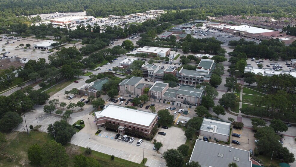 More Photos Of 8 N Main St, Kingwood Unknown For Lease