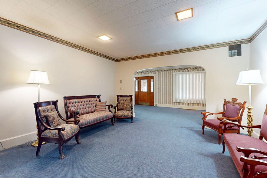 More Photos Of 3721 Main St, Weirton Funeral Home For Sale