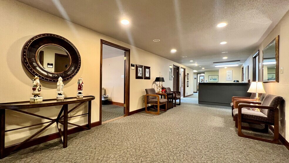 More Photos Of 2604 Sunnyside Dr, Cadillac Medical For Sale