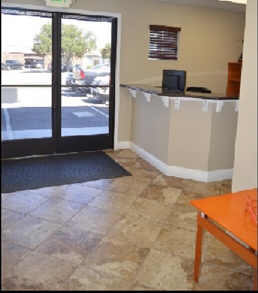 More Photos Of 1060 Hensley St, Richmond Office For Lease
