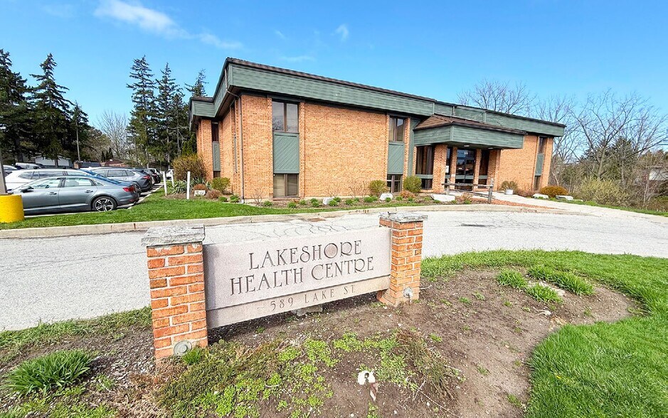 More Photos Of 589 Lake St, St Catharines Medical For Lease