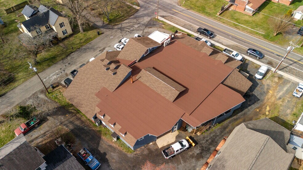 More Photos Of 101 E Marshall St, Remington Storefront Retail Office For Lease