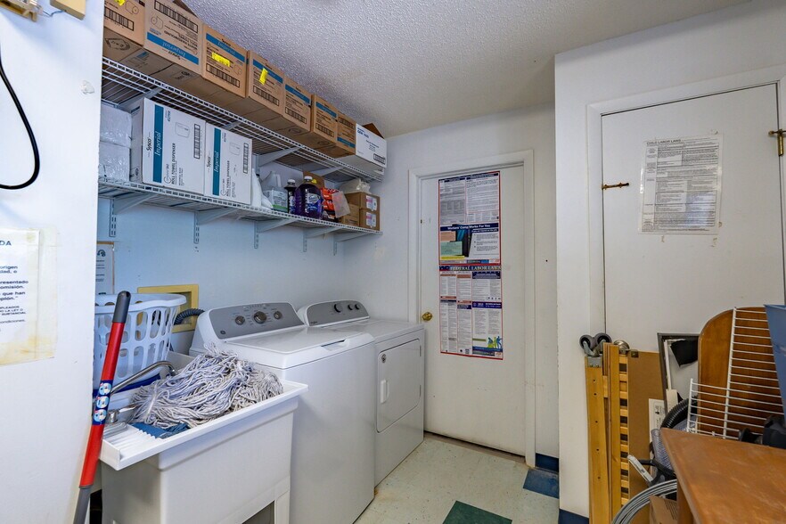 More Photos Of 522 NW Turner Rd, Lake City Daycare Center For Sale