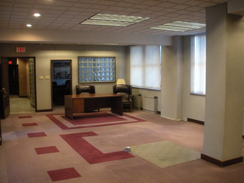 More Photos Of 15 S Franklin St, Wilkes Barre Office Residential For Sale