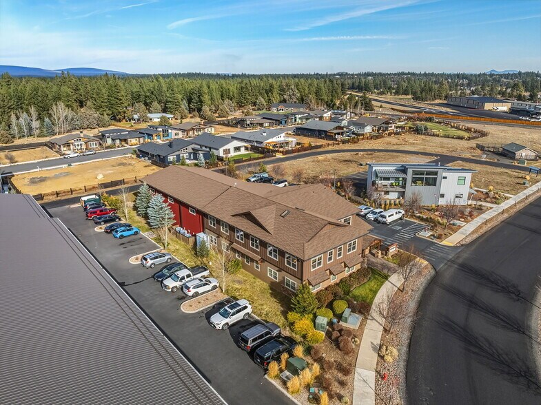 More Photos Of 270 E Sun Ranch Dr, Sisters Industrial For Sale