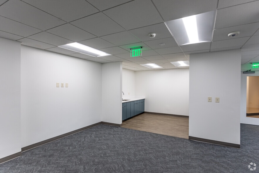 More Photos Of 2505 21st Ave S, Nashville Office For Lease