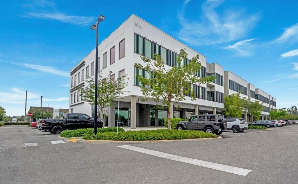 More Photos Of 1695 NW 110th Ave, Miami Office For Sale