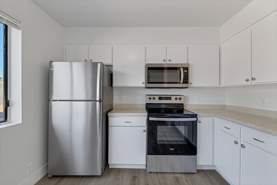 More Photos Of 126 E 1st North St, Mesquite Multifamily For Sale