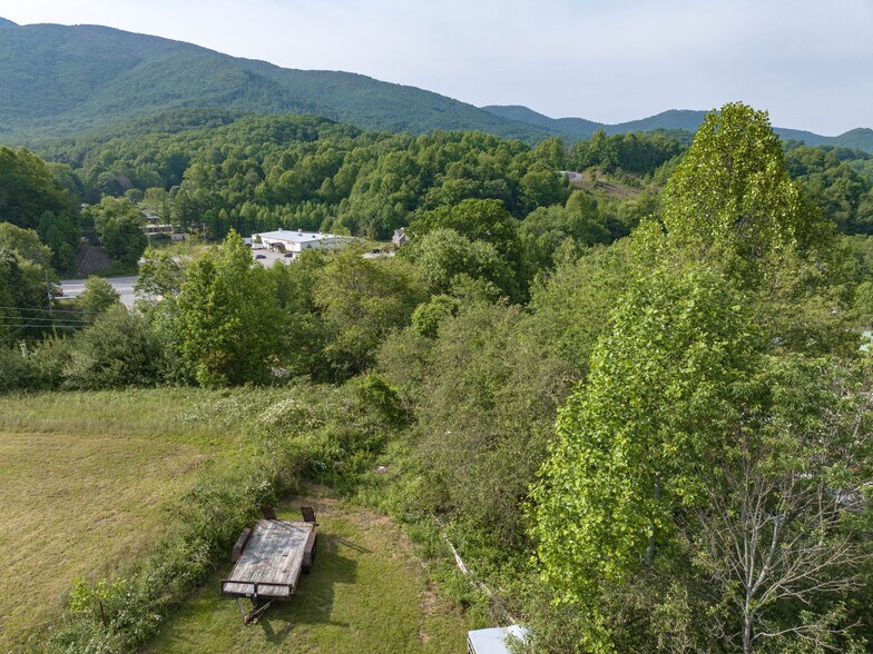 More Photos Of 94 Providence Pl, Waynesville Storefront Retail Office For Sale