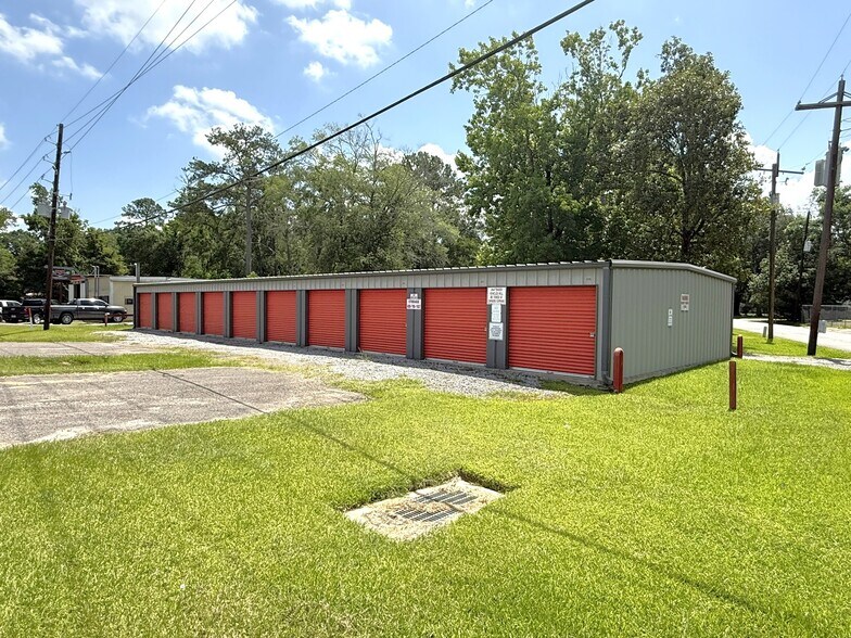 More Photos Of 4497 Main St, Vidor Self Storage For Sale