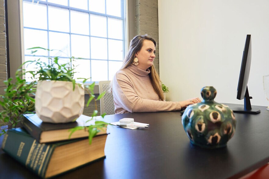 More Photos Of 513 Prince Edward St, Fredericksburg Office For Sale