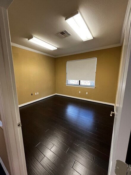 More Photos Of 4502 Riverstone Blvd, Missouri City Medical For Lease