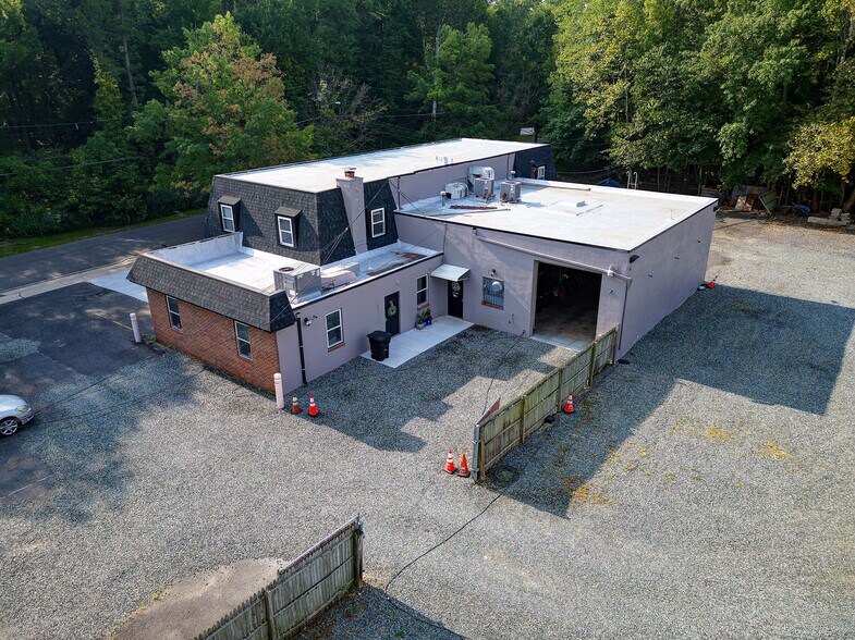 More Photos Of 2020 Fairfax Ave, Cherry Hill Office For Lease