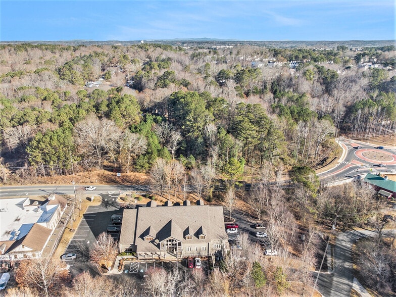 More Photos Of 145 Towne Lake Pky, Woodstock Office For Lease