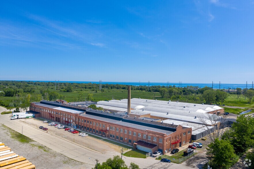 Primary Photo Of 2701 Deborah Ave, Zion Warehouse For Lease