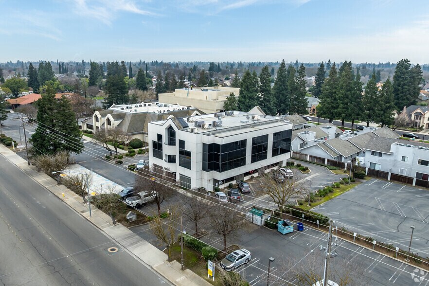 More Photos Of 1501 Oakdale Rd, Modesto Medical For Lease