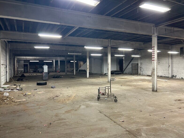 More Photos Of 2111-2141 E Rush St, Philadelphia Warehouse For Lease