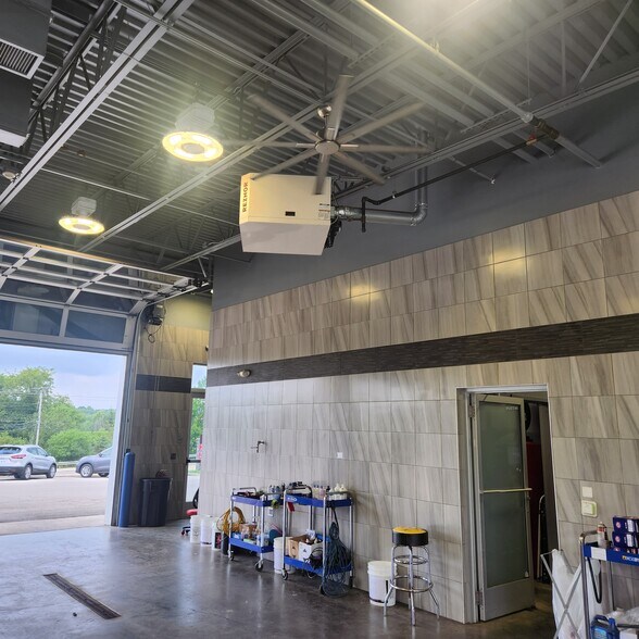 More Photos Of 215 Scharberry Ln, Mars Auto Dealership For Sale