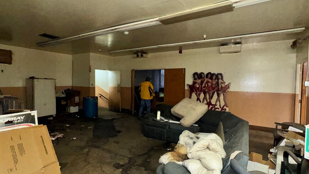 More Photos Of 14305 Cocoa Avenue, Reno Industrial For Sale