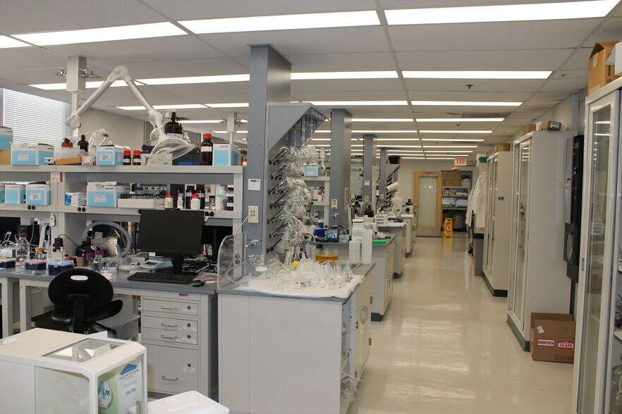 More Photos Of 4 Science Park, New Haven Office For Sale