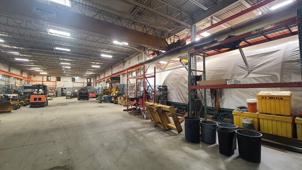 More Photos Of 2045 Astor Crt, Tecumseh Manufacturing For Lease