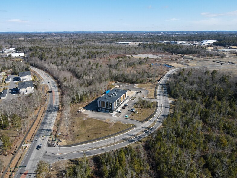 More Photos Of 10 Market St, Scarborough Office For Sale