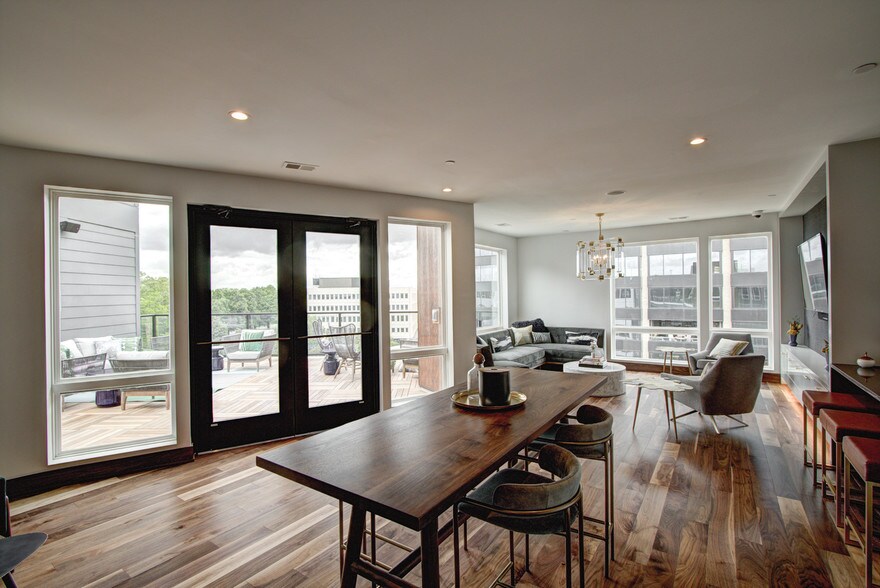 More Photos Of 1520 Mockingbird Ln, Charlotte Apartments For Lease