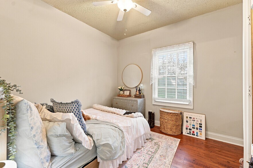 More Photos Of 183 Smith St, Charleston Multifamily For Sale