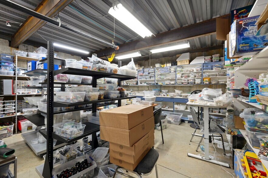 More Photos Of 1086 W South Jordan Pky, South Jordan Freestanding For Sale