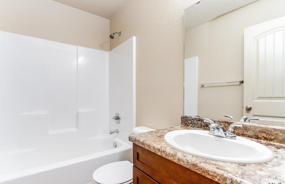 More Photos Of 1793 Spring Ct, Cheyenne Apartments For Sale