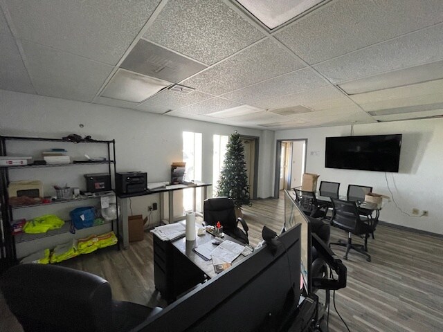 More Photos Of 3885 N Palafox Hwy, Pensacola Warehouse For Sale