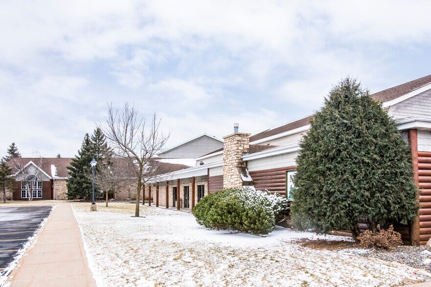 More Photos Of 1100 Imperial Ave, Rothschild Hotel For Sale