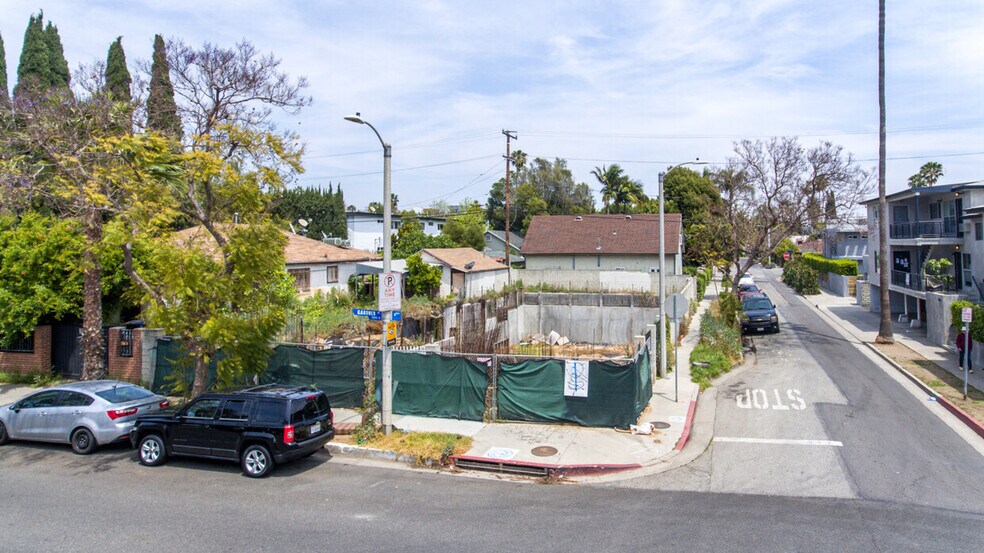 More Photos Of 1000 N Gardner St, West Hollywood Land For Sale