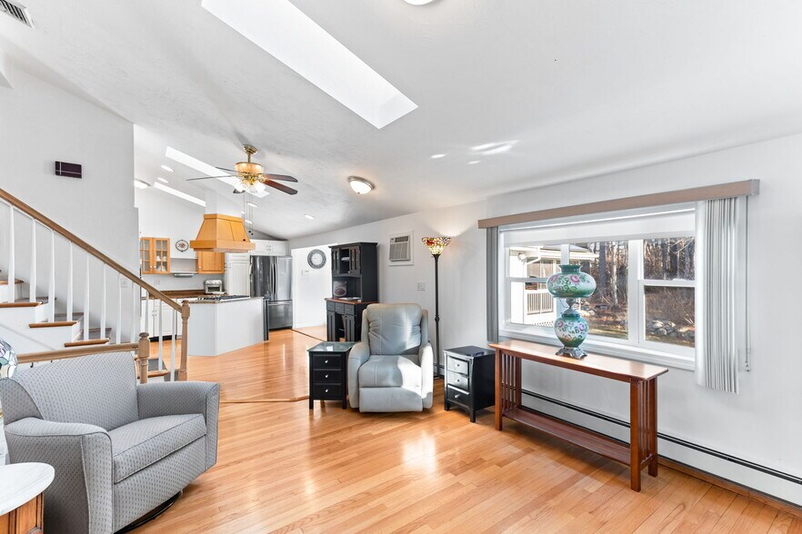 More Photos Of 860 Washington St, South Easton General Retail For Sale