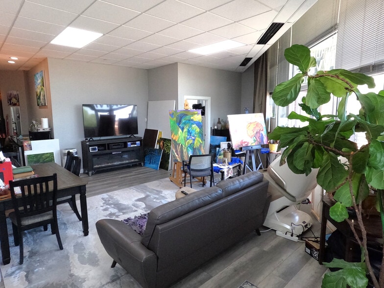 More Photos Of 2520 King Arthur Blvd, Lewisville Storefront For Sale