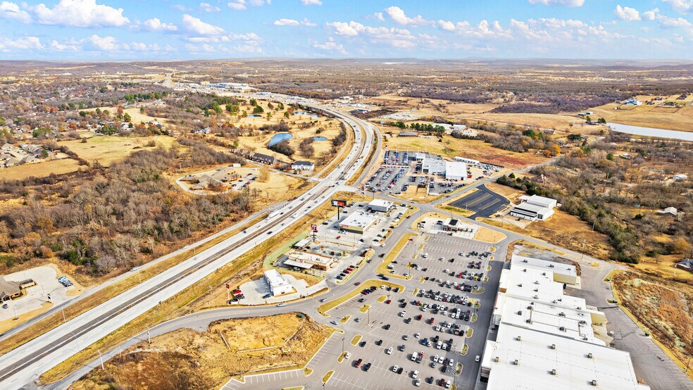 More Photos Of 1075 George Nigh Expy, Mcalester Land For Sale