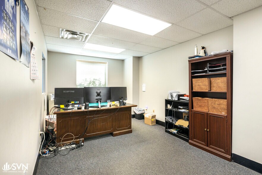 More Photos Of 129 Fieldview Dr, Versailles Warehouse For Sale