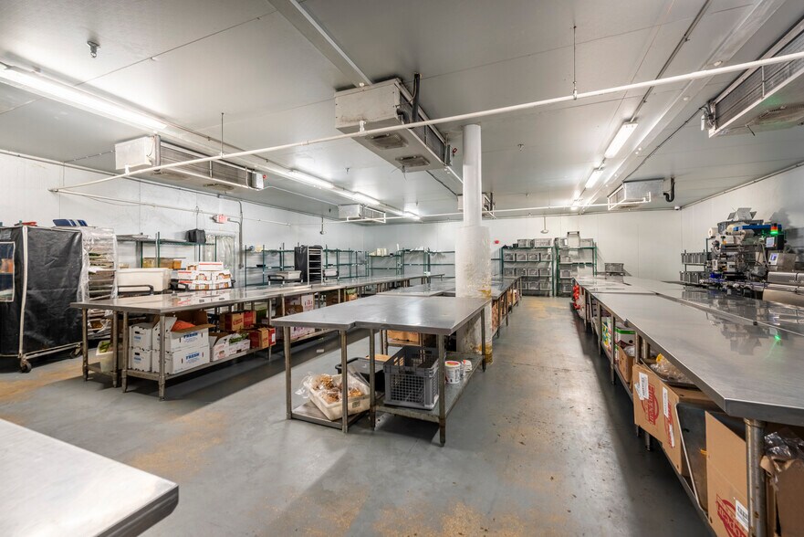 More Photos Of 5150 N State Road 7, North Lauderdale Refrigeration Cold Storage For Lease