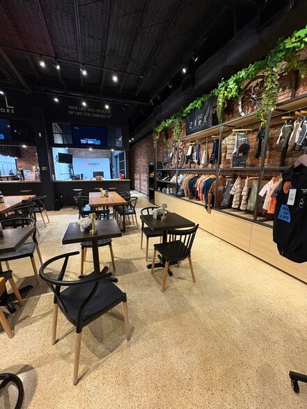 More Photos Of 6917 S Red Rd, Coral Gables Office For Lease