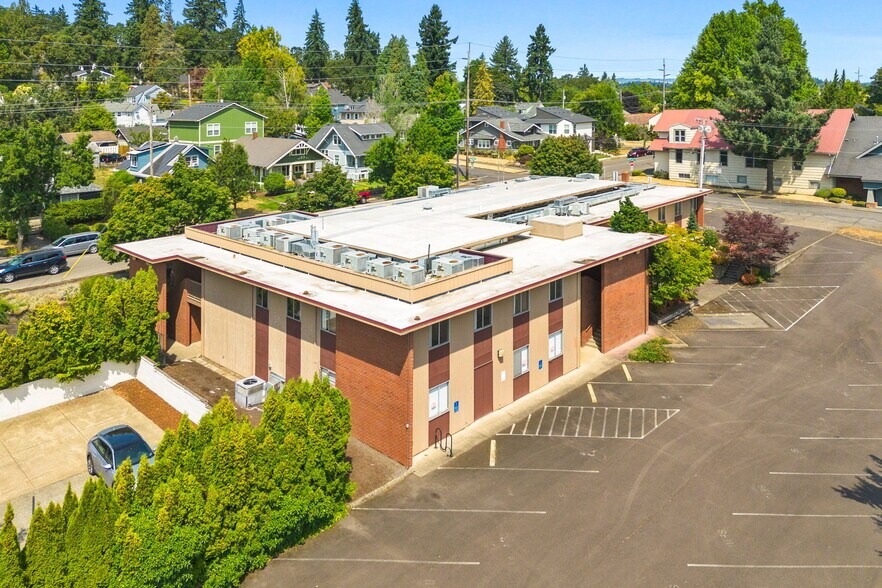 More Photos Of 1730 Commercial St SE, Salem Office For Sale